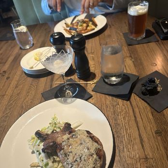 The Pinery - Catch of the day, pork chop, draft IPA and Lychee martini - American Near Me - Orlando, Florida The Pinery - Catch of the day, pork chop, draft IPA and Lychee martini - American Near Me - Orlando, Florida