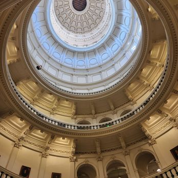 Texas Capitol - A picture gazing up into the dome if the Capitol! - Landmarks & Historical Buildings Near Me - Austin, Texas Texas Capitol - A picture gazing up into the dome if the Capitol! - Landmarks & Historical Buildings Near Me - Austin, Texas