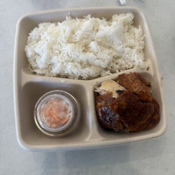 Willie’s Catering & Restaurant - Lechon - Filipino Near Me - Daly City, California