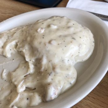 Grumpy's Cafe - Biscuits and gravy - Desserts Near Me - Rockaway Beach, Oregon