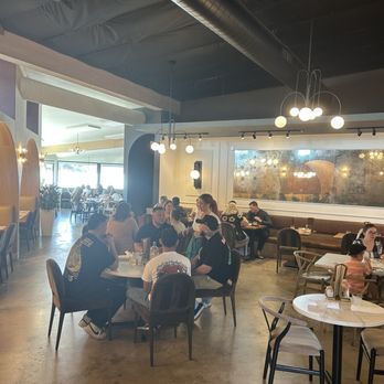 Sunny Hyde Up - Dining room - Breakfast & Brunch Near Me - Visalia, California