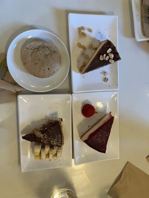 Aux Vivres Westmount by null