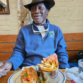 Red Hook Lobster Pound - October 2024, Celebrity - Seafood Near Me - Brooklyn, New York