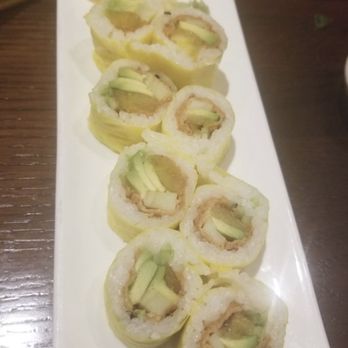 Cool Basil - Buddha Roll - Thai Near Me - Clive, Iowa