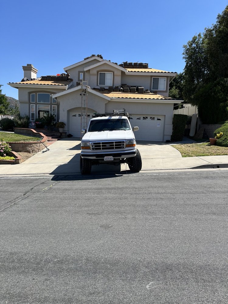 Slide of Frontline Roofing