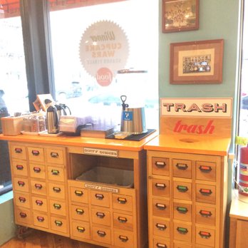 Molly's Cupcakes - Desserts Near Me - Chicago, Illinois Molly's Cupcakes - Desserts Near Me - Chicago, Illinois