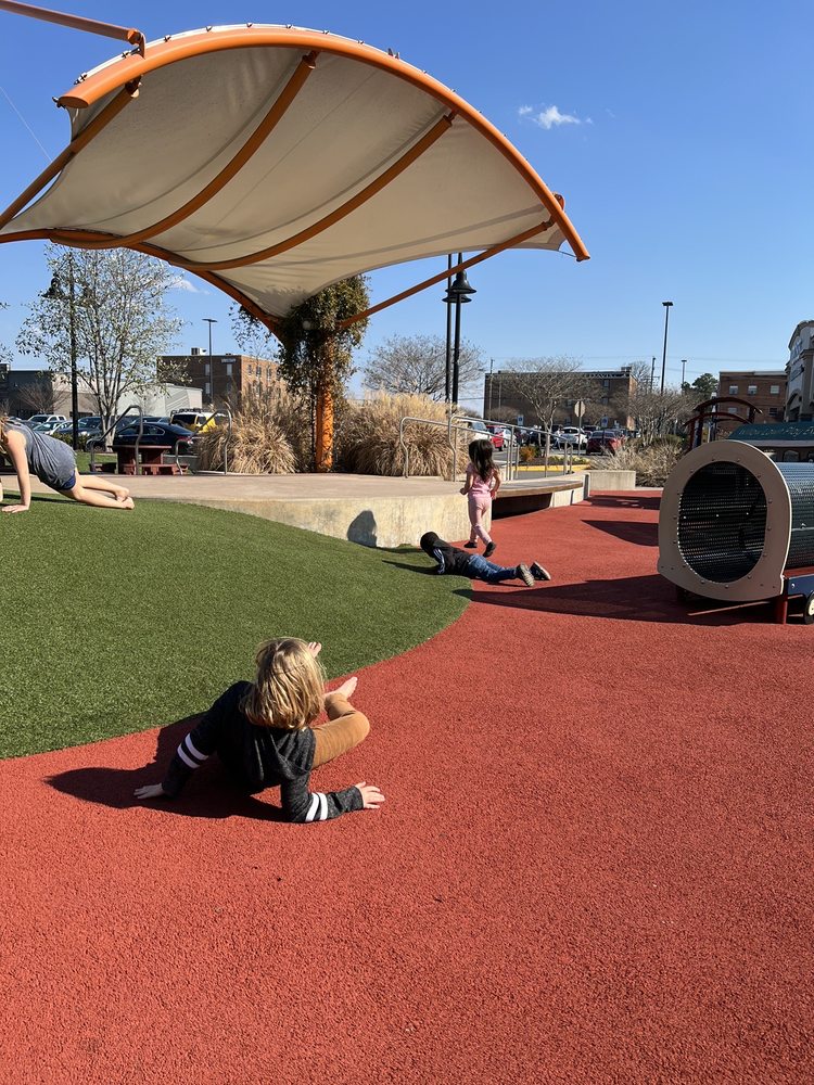 WILLOW LAWN 25 Photos & 14 Reviews Shopping Centers 1601 Willow