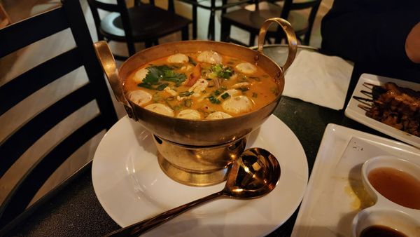 Kub Kao Kub Kam Thai Eatery and Bar by null