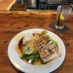 The Esmeralda Inn & Restaurant - Grilled salmon!