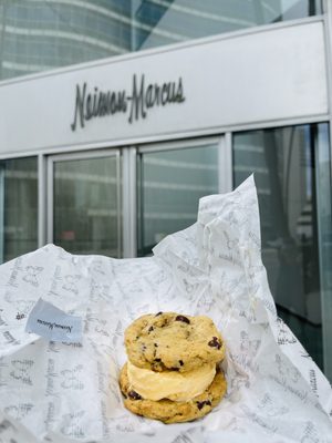 Neiman Marcus by null