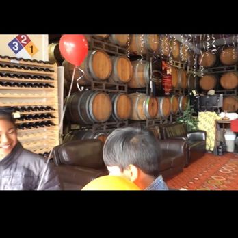 Stephen & Walker - Interior - Wine Tasting Room Near Me - Healdsburg, California