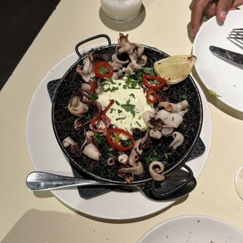 The Well - Nero Paella - Bars Near Me - Oakland, California