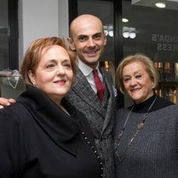Wanda's Dress - Annamaria e Wanda Pescatore con Enzo Miccio