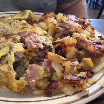 Mikey's Family Restaurant - Three meat omelet and potatoes - Diners Near Me - Mesa, Arizona