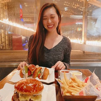 Gordon Ramsay Burger Las Vegas - ig: @_gigieats - Burgers Near Me - Las Vegas, Nevada