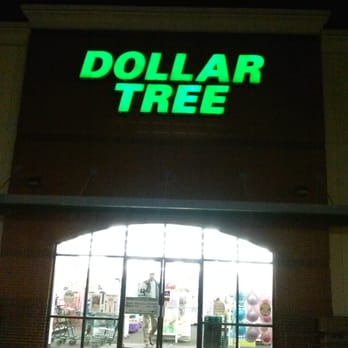 Dollar Tree - Parking lot view. - Discount Store Near Me - Atlanta, Georgia