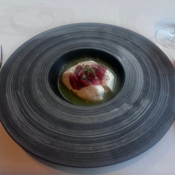 Gustino - Caprese con burrata - Italian Near Me - Cancún, ROO Gustino - Caprese con burrata - Italian Near Me - Cancún, ROO