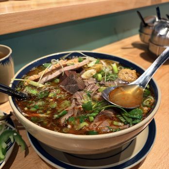 Chen - bun bo hue - Vietnamese Near Me - Burnaby, British Columbia