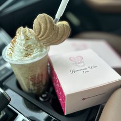 Horchata Frapoe and Nutella concha surprise