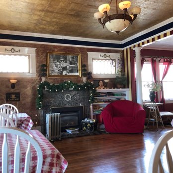 The Queen Bean Coffee House - Cool aunt living room - Coffee & Tea Near Me - Modesto, California The Queen Bean Coffee House - Cool aunt living room - Coffee & Tea Near Me - Modesto, California