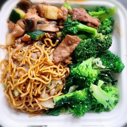 Broccoli Beef Panda Cub Meal™