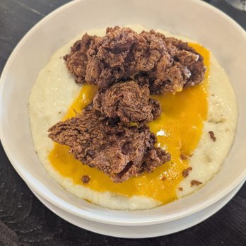 Meet me at Madison - Fried chicken and grits - Breakfast & Brunch Near Me - Montclair, New Jersey