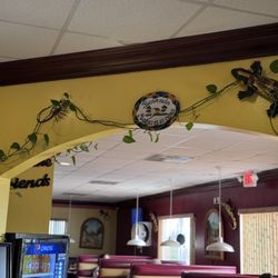 Fiesta Ranchera Mexican Restaurant - Decor