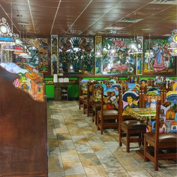 Viva La Fiesta - Dining area - Mexican Near Me - Wamego, Kansas Viva La Fiesta - Dining area - Mexican Near Me - Wamego, Kansas