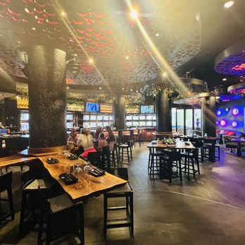 The Tuck Room - Cocktail Bars Near Me - North Miami Beach, Florida