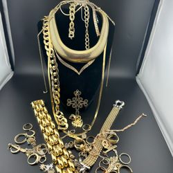 Chantilly Gold and Silver - We would love the chance to buy your jewelry