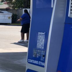 Speedway Express - Worker are smoking right next to the gas pump