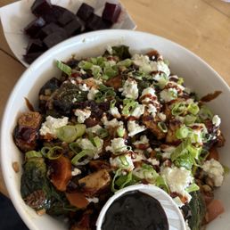 Truffled Farro Bowl (LUNCH AND DINNER)