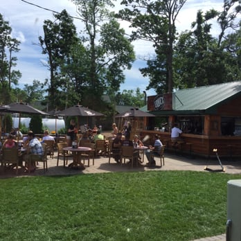 Ernie's On Gull - Outside bar - Bars Near Me - Brainerd, Minnesota