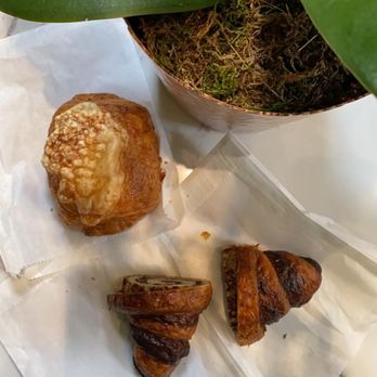 Tellus Coffee - Chocolate babka croissant and ham cheese croissant - Coffee Roasteries Near Me - Walnut Creek, California