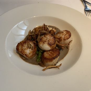 Old Ebbitt Grill - Scallops - Bars Near Me - Washington, DC, District of Columbia Old Ebbitt Grill - Scallops - Bars Near Me - Washington, DC, District of Columbia