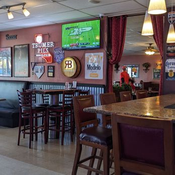 Bambino's - Inside....  lots of seating! - Italian Near Me - Concord, California