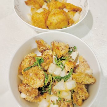 Zero Gravitea - Crispy Chicken (bottom) & King Oyster Mushroom (top) - Food Trucks Near Me - San Gabriel, California Zero Gravitea - Crispy Chicken (bottom) & King Oyster Mushroom (top) - Food Trucks Near Me - San Gabriel, California