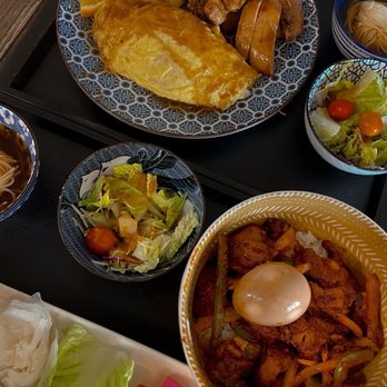 Yogi - Chicken thigh omelette rice, spicy pork donburi - Korean Near Me - Suwanee, Georgia