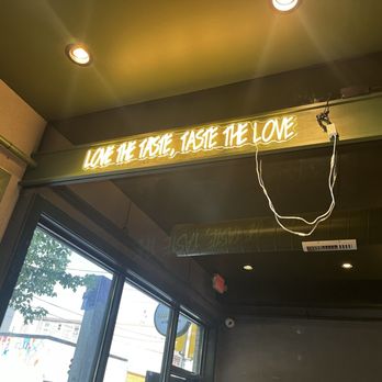 Liguria Pizzeria - Pizza Near Me - Philadelphia, Pennsylvania
