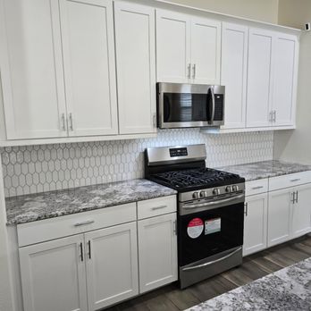 Precision A-Z Handyman Services - New backsplash installation to give the kitchen an attractive update. - Handyman Near Me - Huntsville, Alabama