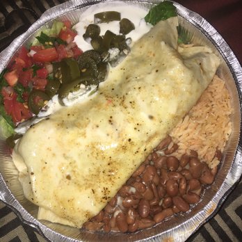Willy's Mexicana Grill - Baja chicken bowl! Pintos instead of black beans with jalapeños added! No Guacamole! - Mexican Near Me - Athens, Georgia Willy's Mexicana Grill - Baja chicken bowl! Pintos instead of black beans with jalapeños added! No Guacamole! - Mexican Near Me - Athens, Georgia