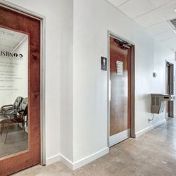 Austin Chiropractic Associates - Hallway