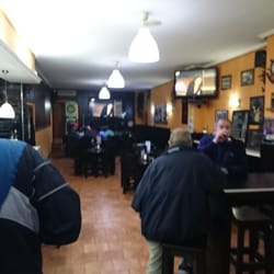 Cervecería Cartal - Amplio y con pantallas por todo el local