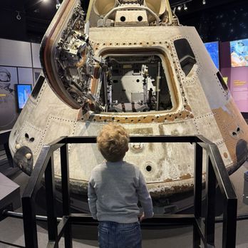 Great Lakes Science Center - Children's Museums Near Me - Cleveland, Ohio