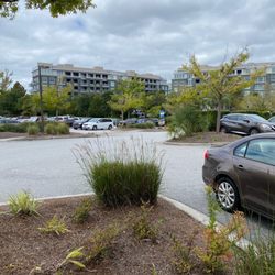 Roper St. Francis Walk In Care - Plenty of Parking