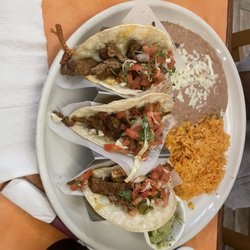 Ixtapa Mexican Grill & Cantina - Lexington - Street tacos with steak