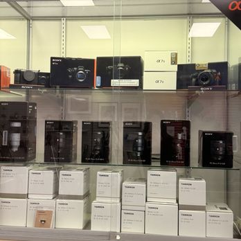 Hunt's Photo & Video - Sony camera bodies and lenses - Photography Stores & Services Near Me - Hanover, Massachusetts Hunt's Photo & Video - Sony camera bodies and lenses - Photography Stores & Services Near Me - Hanover, Massachusetts