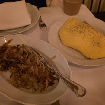 The Commerce Inn - Hashed potatoes and cheddar omelet - Beer, Wine & Spirits Near Me - New York City, New York The Commerce Inn - Hashed potatoes and cheddar omelet - Beer, Wine & Spirits Near Me - New York City, New York