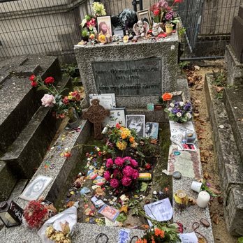Cimetière du Père Lachaise - Funeral Services & Cemeteries Near Me - Paris, 75