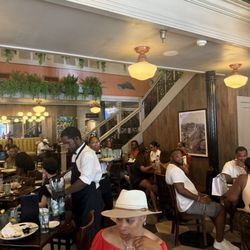 Creole House Restaurant & Oyster Bar - Interior